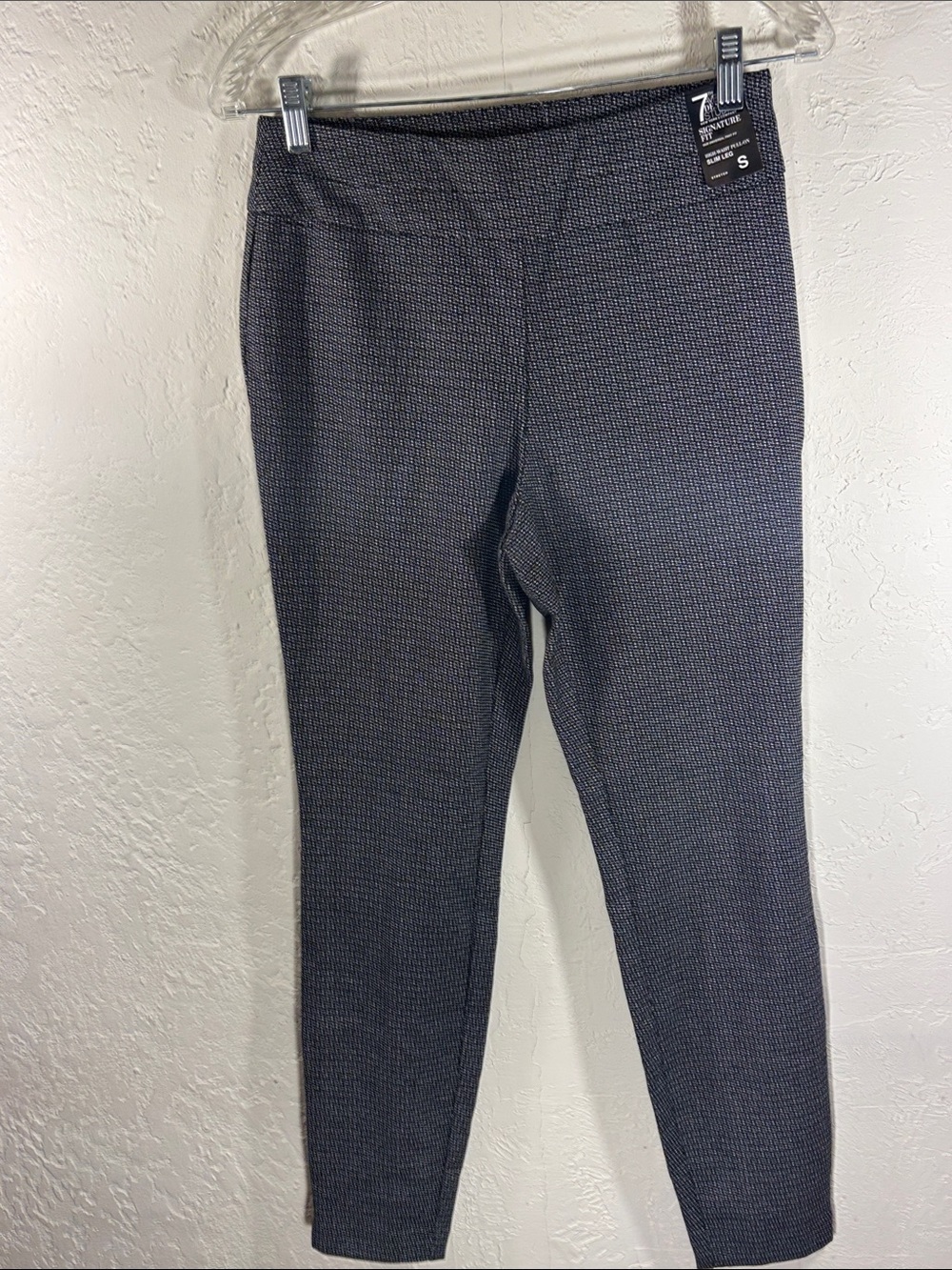 7th Avenue Designs Studio Gray Textured Sz S
